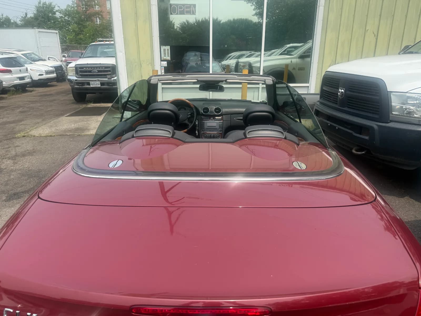 2006 Mercedes-Benz CLK 350 Cabriolet in Red — photo 2 of 8