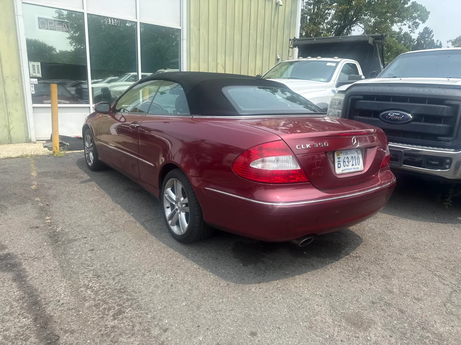 2006 Mercedes-Benz CLK 350 Cabriolet in Red — photo 3 of 8