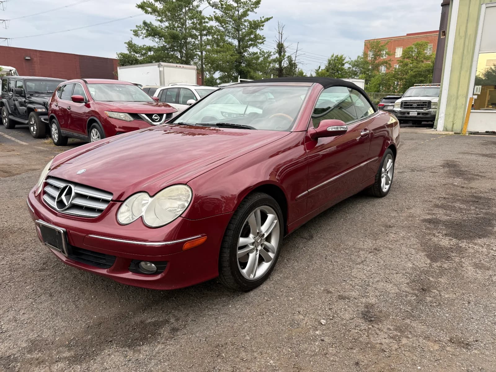 2006 Mercedes-Benz CLK-Class CLK350 in Red, photo 1 of 17