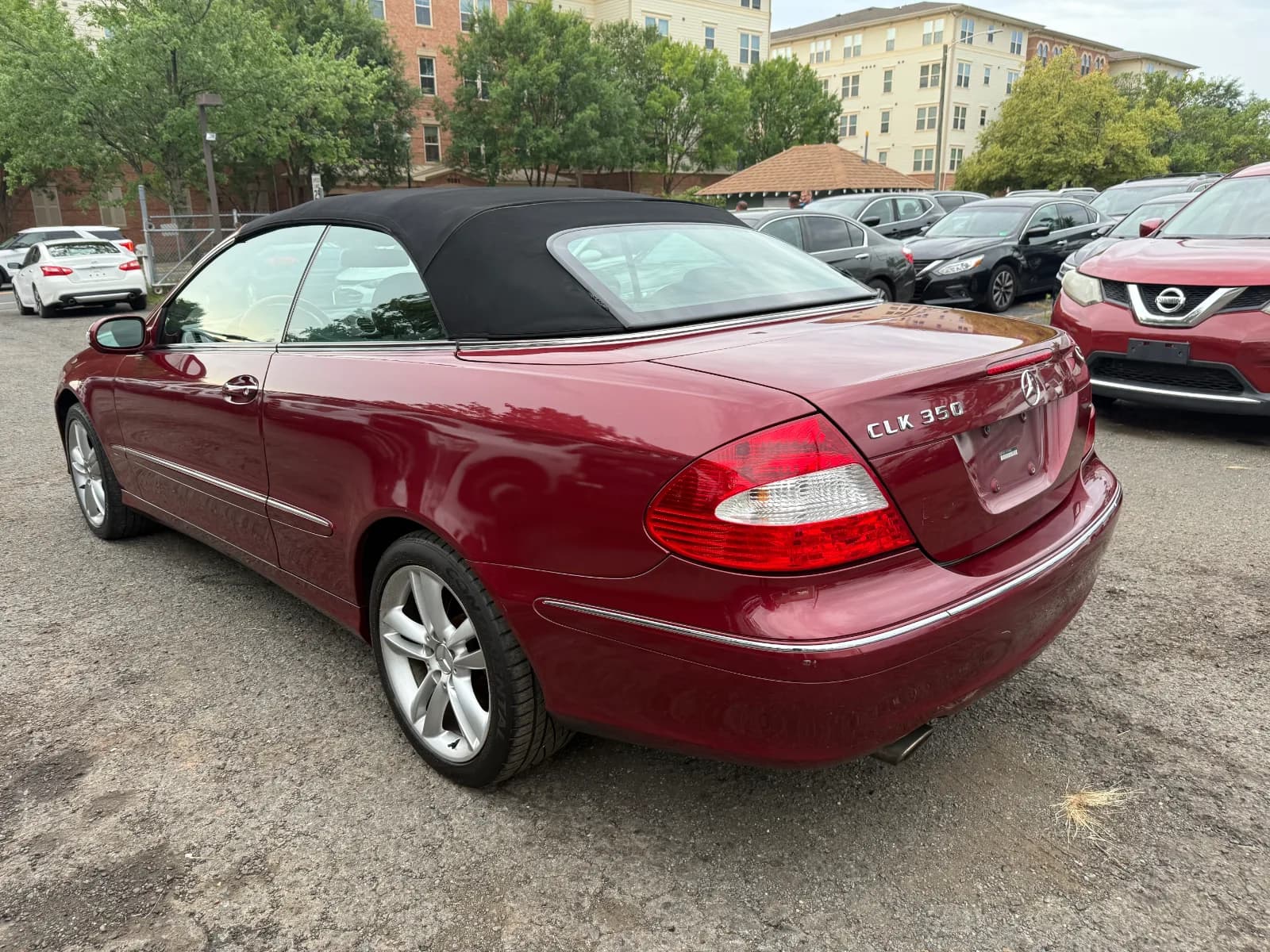 2006 Mercedes-Benz CLK-Class CLK350 in Red, photo 3 of 17