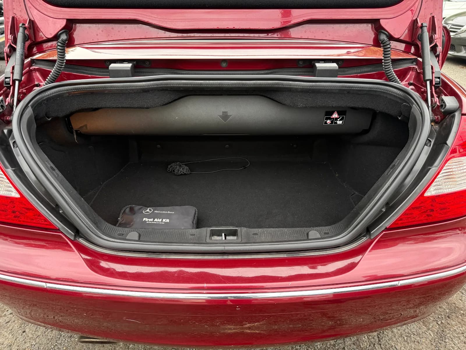 2006 Mercedes-Benz CLK-Class CLK350 in Red, photo 9 of 17