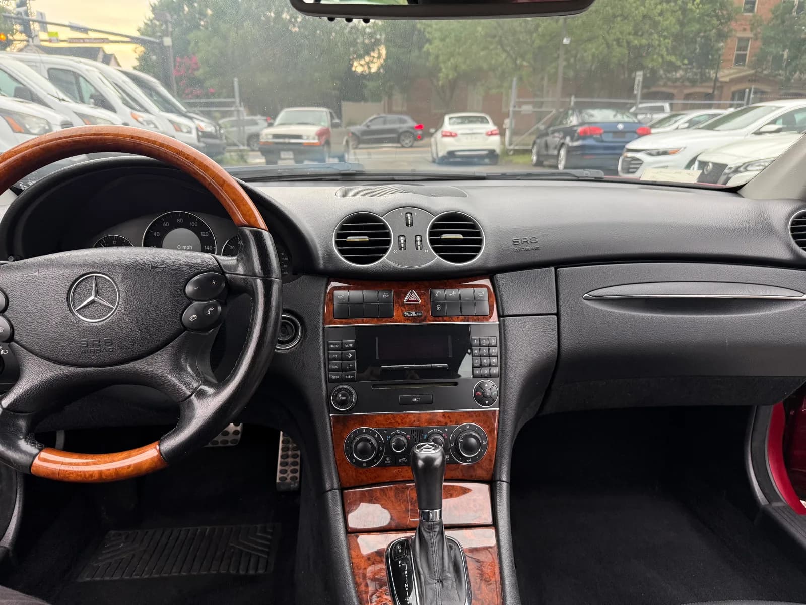 2006 Mercedes-Benz CLK-Class CLK350 in Red, photo 12 of 17