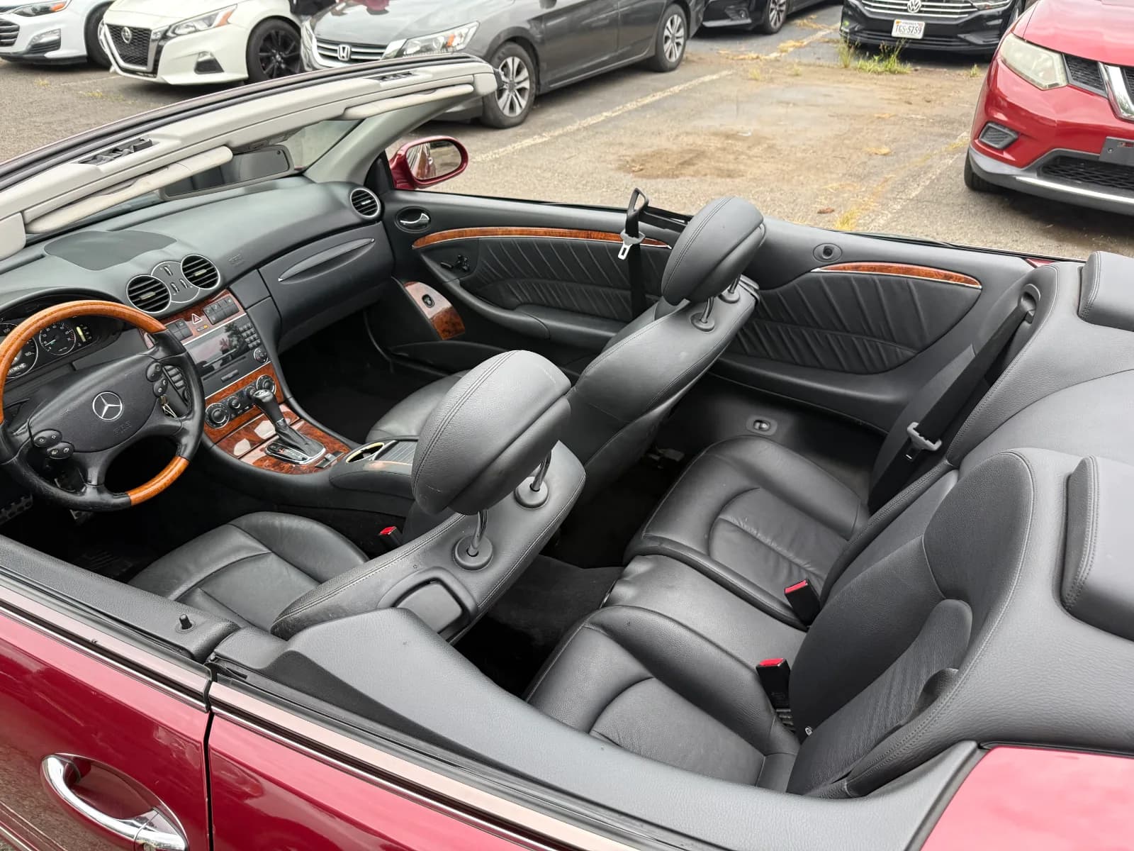 2006 Mercedes-Benz CLK-Class CLK350 in Red, photo 16 of 17