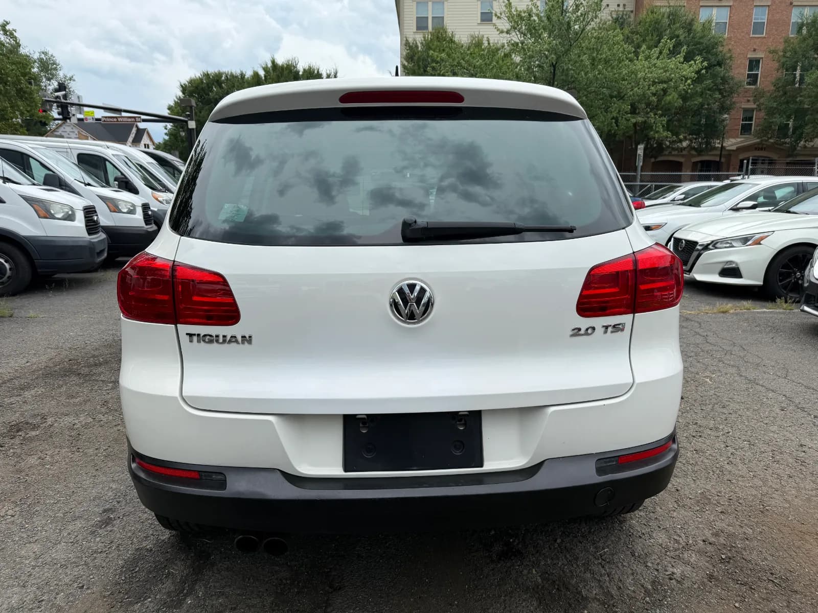 2012 Volkswagen Tiguan S in White, photo 4 of 16