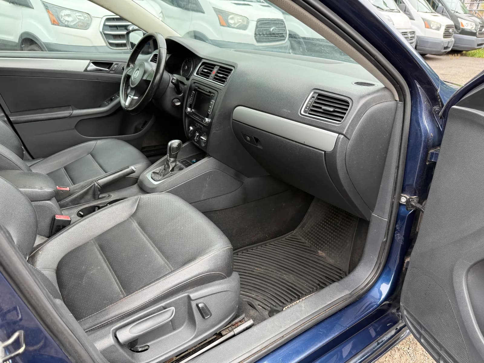 2013 Volkswagen Jetta Comfortline, Sportline in Blue, photo 13 of 16