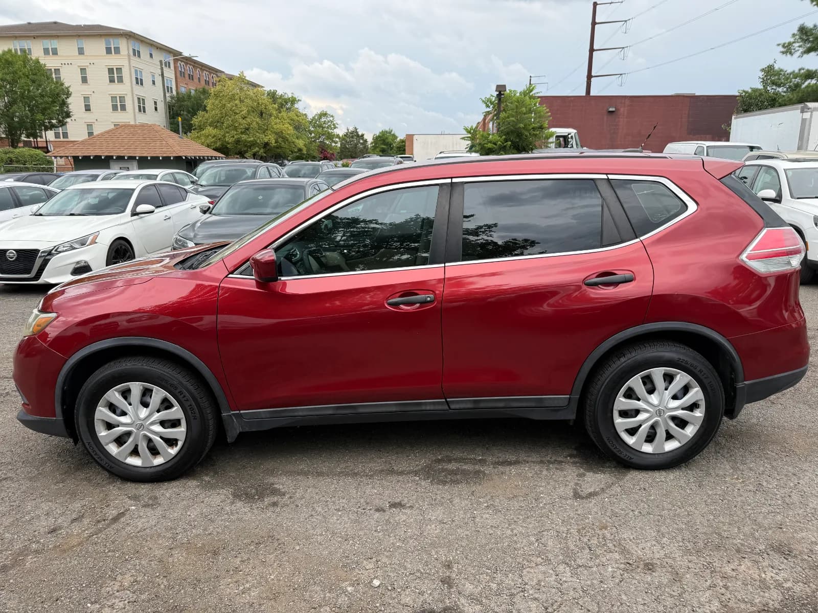 2016 Nissan Rogue S in Red, photo 2 of 16