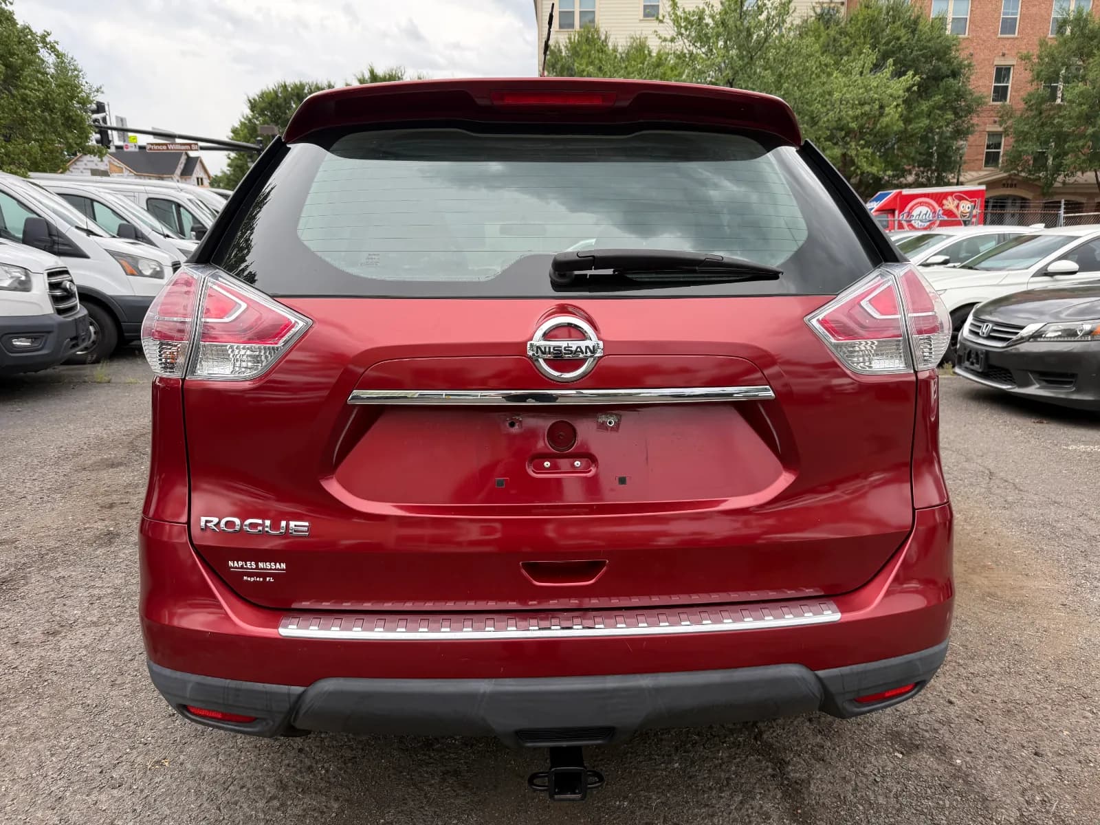 2016 Nissan Rogue S in Red, photo 4 of 16