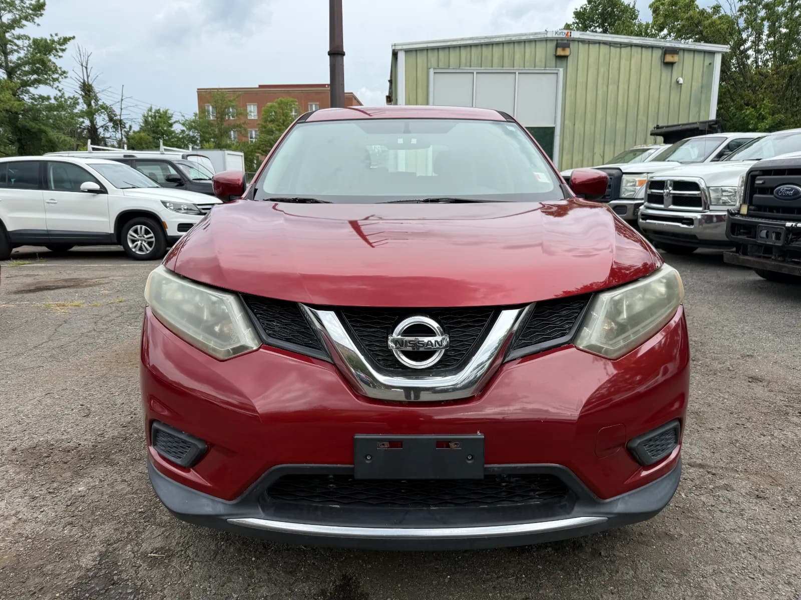 2016 Nissan Rogue S in Red, photo 8 of 16